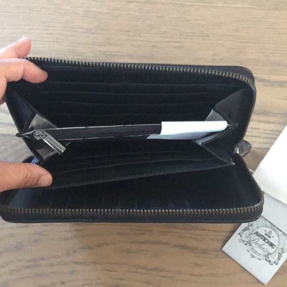 Long wallet with zipper brand: ANTICHIC - Picture 5 of 5